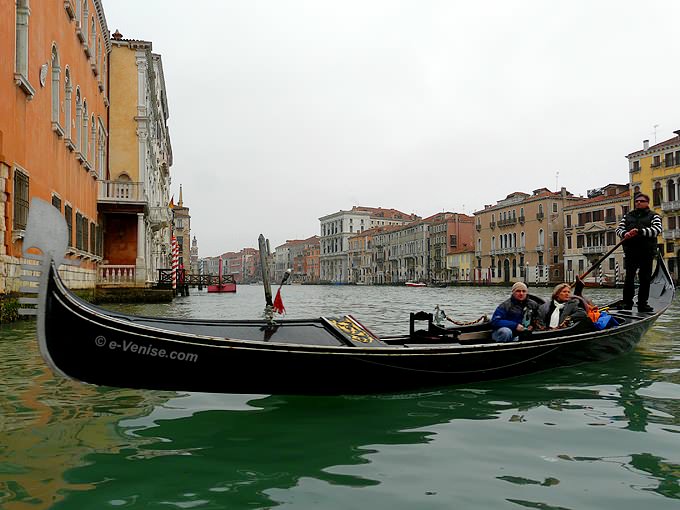 grand canal gondole Venise