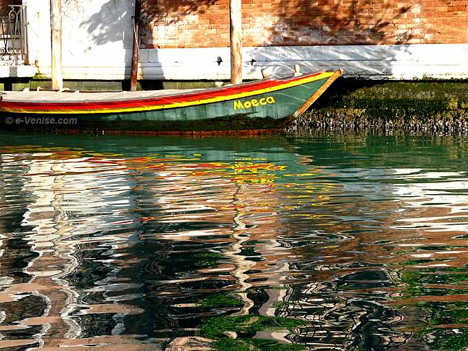 rio de san lorenzo reflets de Venise