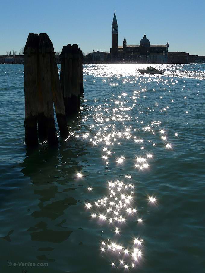 bassin de Saint Marc, en face de l'île de Saint Georges Majeur San Giorgio di Maggiore