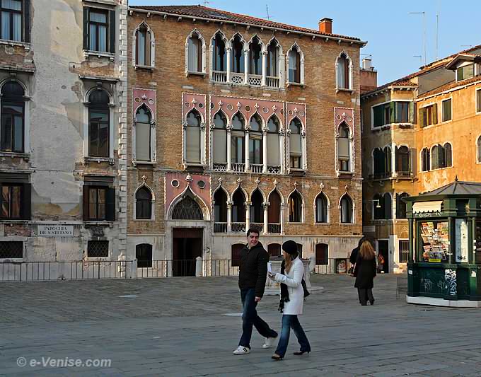Campo de l'Anzolo le palazzo Gritti du XVe siècle à Venise
