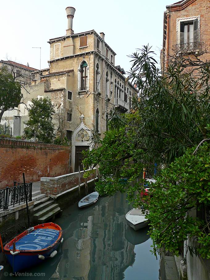 palazzo Van Axel, construit à la fin du XVe siècle à Venise