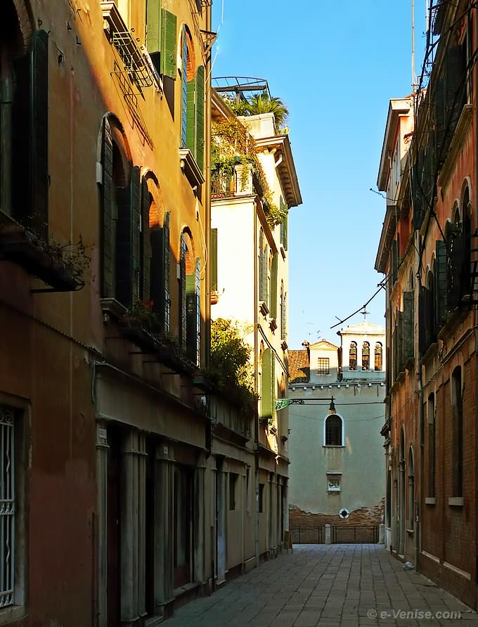 calle Lion Castello à Venise