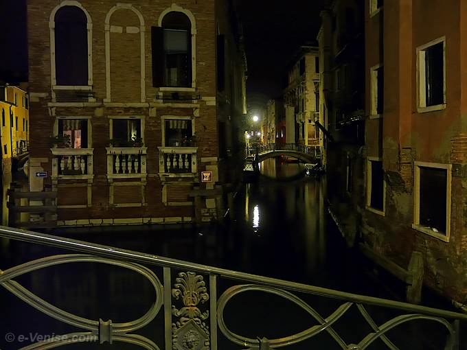 rio de la tetta depuis le pont dei Consafelzi