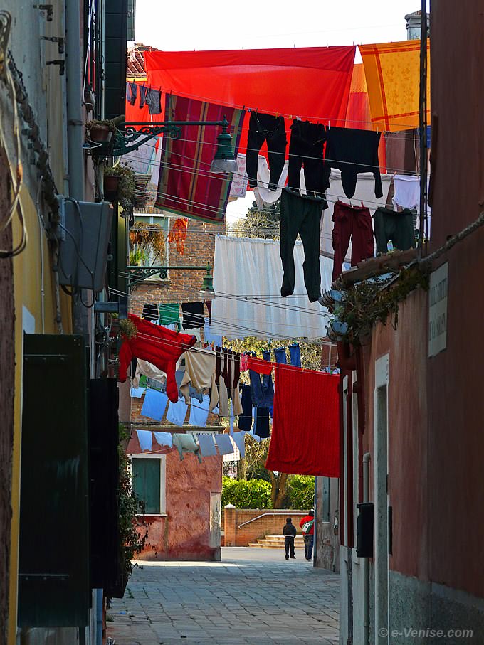jour de lessive corte de Ca' Sarasina dans le Castello à Venise