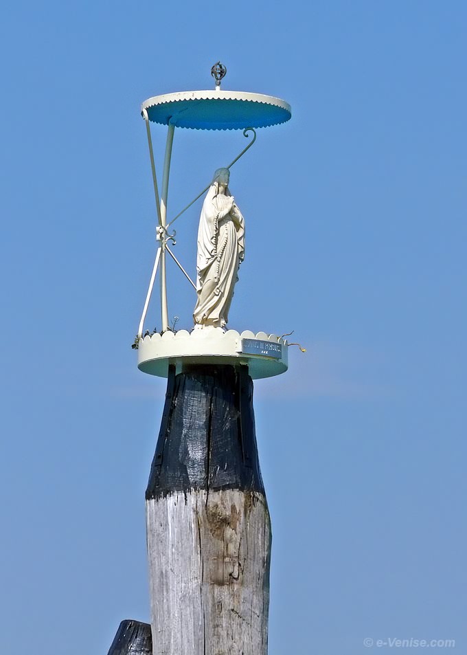 Madonetta Salus in Periculis Bocca de Sant' Andrea Lagune de Venise