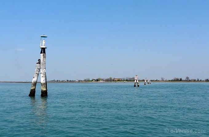 Madonetta de la Bocca de Sant Andrea, la bouche portuaire du Lido sur la lagune de Venise