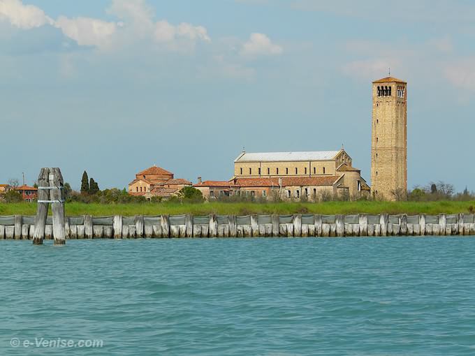 Campanile de Torcello Eglise Santa Maria Assunta de l'île de Torcello