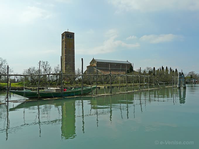 Campanile de Torcello Eglise Santa Maria Assunta de l'île de Torcello