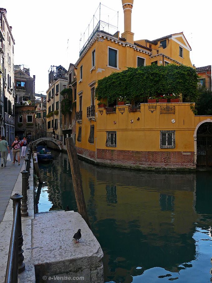 fondamenta de l'Osmarin et rio de San Provolo dans le Castello  à Venise