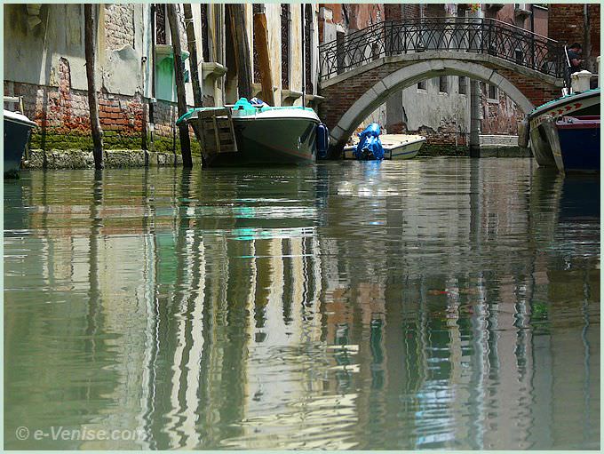rio de la Madalena et Pont Correr dans le Cannaregio à Venise