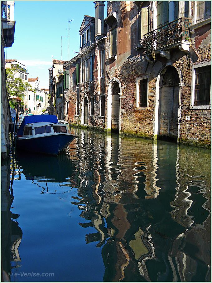 rio de San Francesco de la Vigna dans le sestiere du Castello  Venise