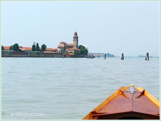 île cimetière de San Michele à Venise