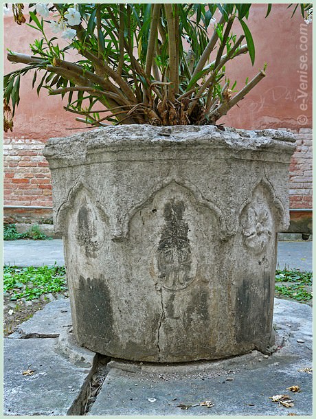 puits de la corte Sant Andrea à Venise