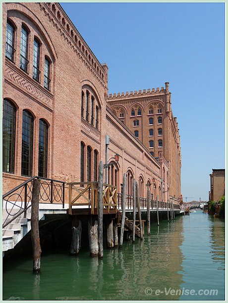 Moulins Stucky de l'hôtel Hilton de Venise sur l'île de la Giudecca