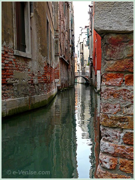 Rio del Piombo et pont Marcello à Venise dans le Castello