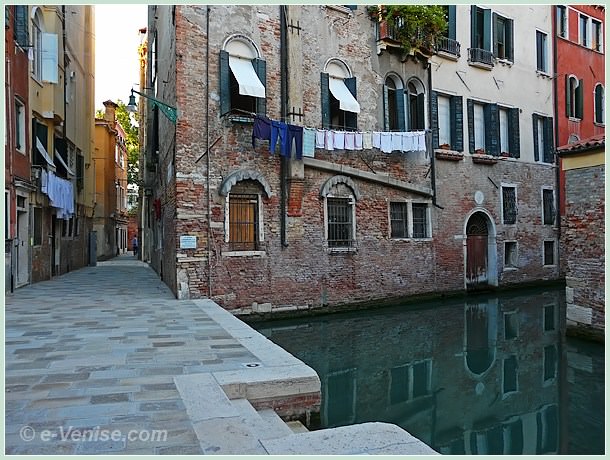 Le Rielo dei Furlani au bord des rii de San Martin et dei Scudi dans le Castello à Venise