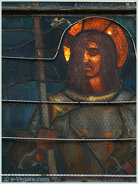 Vitrail de l'église dei Santi Giovanni e Paolo dans le sestiere du Castello à Venise