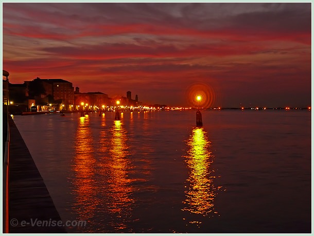 coucher de soleil sur les Fondamenta Nove dans le Castello à Venise
