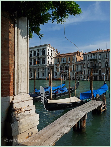 Les palais Grimani, Corner-Contarini et Tron sur le Grand Canal à Venise