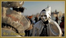 Masques et Costumes Place Saint Marc au Carnaval de Venise 2012