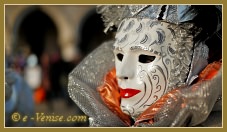 Masques et Costumes Place Saint Marc au Carnaval de Venise 2012