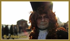 Masques et Costumes Place Saint Marc au Carnaval de Venise 2012