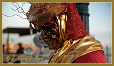 Carnaval de Venise 2012 : masques, costumes et beautés