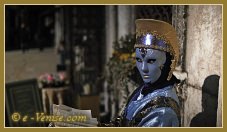 Masques et costumes du Carnaval de Venise 2012 le jour du mardi gras