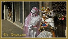Masques et costumes du Carnaval de Venise 2012 le jour du mardi gras