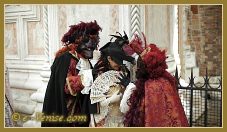 Masques et costumes du Carnaval de Venise 2012 le jour du mardi gras