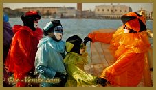 Masques et costumes du Carnaval de Venise 2012 le jour du mardi gras