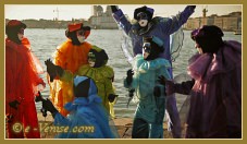 Masques et costumes du Carnaval de Venise 2012 le jour du mardi gras