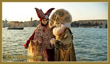Masques et costumes du Carnaval de Venise 2012 le jour du mardi gras