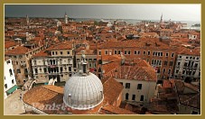 La vue depuis le Campanile de Santa Maria Formosa, dans le sestier du Castello à Venise.