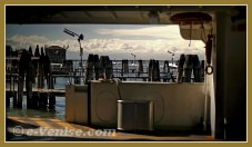 Vaporetto-fenêtre, sur les Fondamente Nove, dans le sestier du Cannaregio à Venise.