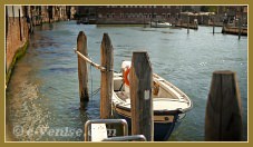 Bateau sur la Sacca de la Misericordia, dans le sestier du Cannaregio à Venise.