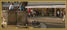 Vendredi 2 novembre, un jour après l'acqua alta exceptionnelle, aucune trace : Au soleil sur le puits de la Piazzetta dei Leoni, dans le Sestier de Saint Marc à Venise.