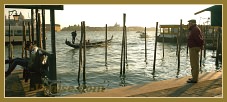 Vendredi 2 novembre, un jour après l'acqua alta exceptionnelle : La Riva degli Schiavoni, à sec ! Dans le Sestier du Castello à Venise.