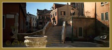 Le Campo, le puits et le pont San Boldo, dans le Sestier de San Polo à Venise.