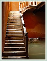 Acqua Alta record du 1er Décembre 2008 à Venise. La maison natale de Carlo Goldoni, calle dei Nomboli dans le Sestiere de San Polo.