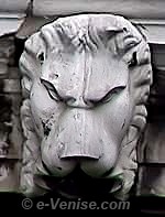 Sculpture lion du Pont