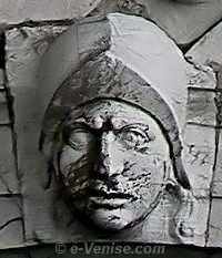 Sculpture du Pont des Soupirs