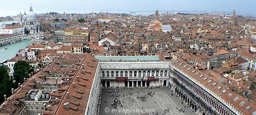 vue depuis le campanile saint marc les procuraties