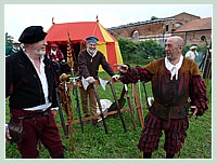 Ambiance d'un camp militaire de la Renaissance.