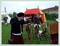 Ambiance d'un camp militaire de la Renaissance.