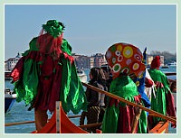 Carnaval de Venise 2009 Voga alla Veneta : Aliens sur le bassin de Saint Marc