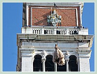 Carnaval de Venise 2010 - Le Vol de l'Ange du haut du Campanile de Saint Marc