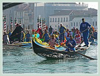 Carnaval de Venise 2010 - Le Carnaval en bateau des Vénitiens et le vol de la Pantegana