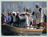 Carnaval de Venise 2010 - Le Carnaval en bateau des Vénitiens et le vol de la Pantegana