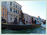 Carnaval de Venise 2010 - Le Carnaval en bateau des Vénitiens et le vol de la Pantegana